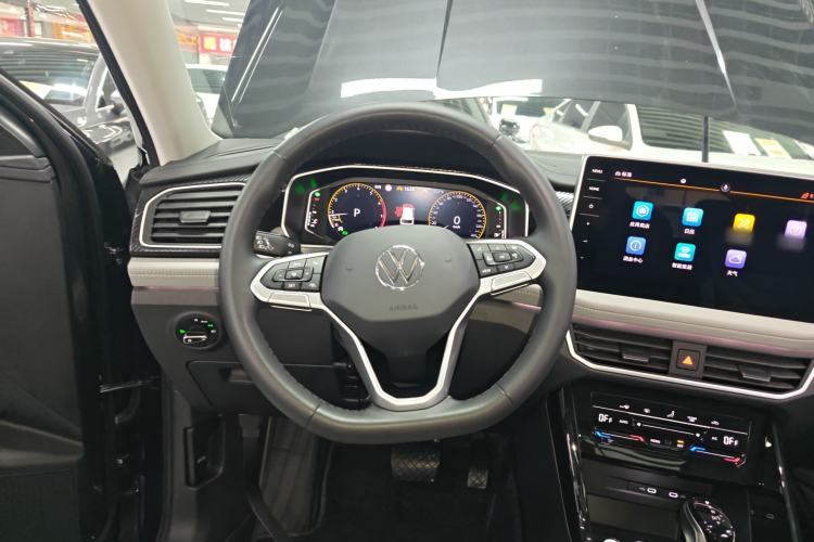 Used Volkswagen Tayron 2023 330TSI Two-Wheel-Drive Luxury Plus Advanced Version Steering Wheel
