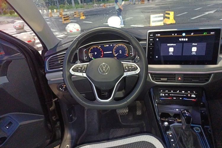 Used Volkswagen Tayron 2023 330TSI Two-Wheel-Drive Luxury Plus Advanced Version Steering Wheel