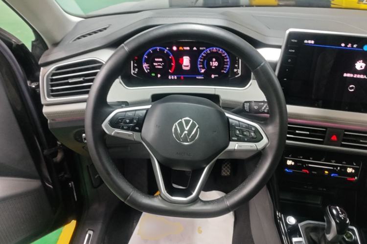 Used Volkswagen Tayron 2023 330TSI Two-Wheel-Drive R-Line High-Energy Version Steering Wheel