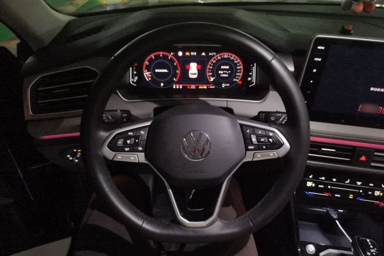 Used Volkswagen Tayron 2023 Revised Version 380TSI All-Wheel Drive R-Line High-Energy Edition Steering Wheel