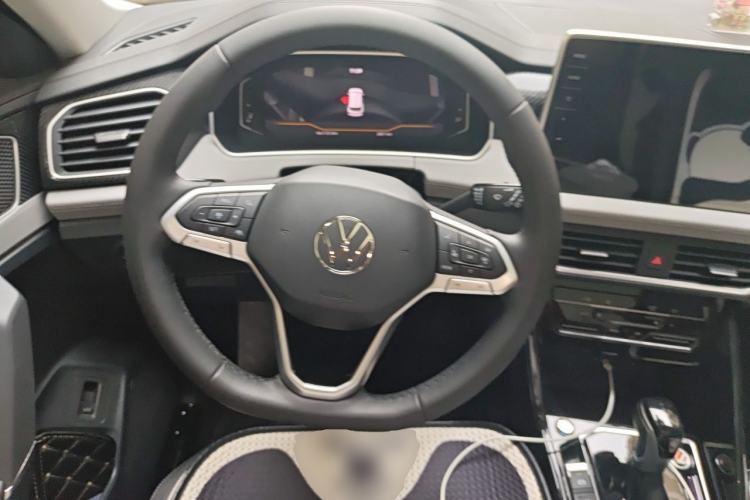 Used Volkswagen Tayron 2023 330TSI Two-Wheel-Drive Luxury Plus Advanced Version Steering Wheel