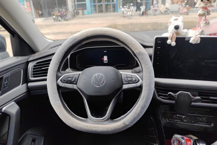 Used Volkswagen Tayron 2023 330TSI Two-Wheel-Drive Luxury Plus Advanced Version Steering Wheel