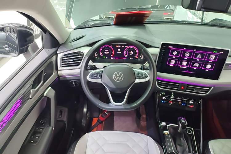 Used Volkswagen Tayron 2023 330TSI Two-Wheel-Drive R-Line High-Energy Version Steering Wheel