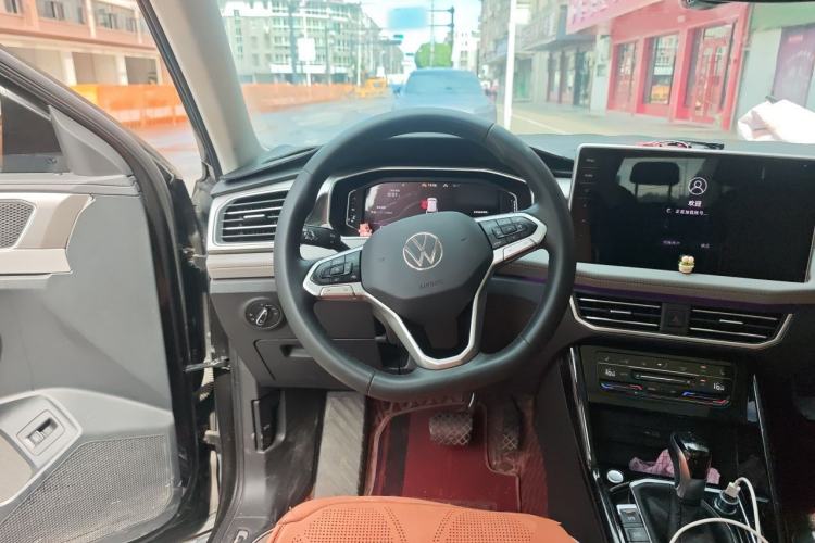 Used Volkswagen Tayron 2023 330TSI Two-Wheel-Drive R-Line High-Energy Version Steering Wheel