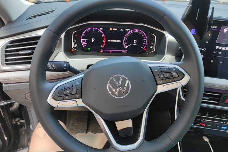 Used Volkswagen Tayron 2023 330TSI Two-Wheel-Drive R-Line High-Energy Version Steering Wheel