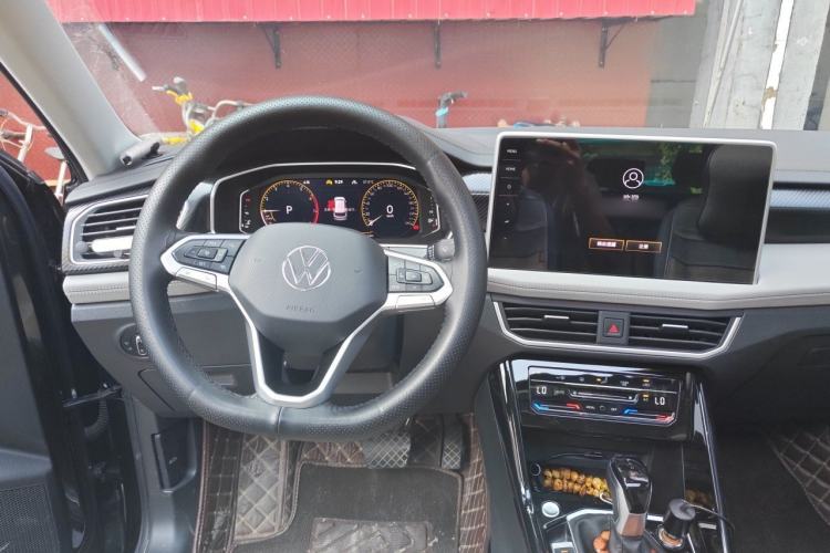 Used Volkswagen Tayron 2023 330TSI Two-Wheel-Drive Luxury Plus Advanced Version Steering Wheel