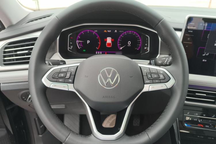 Used Volkswagen Tayron 2023 330TSI Two-Wheel-Drive R-Line High-Energy Version Steering Wheel