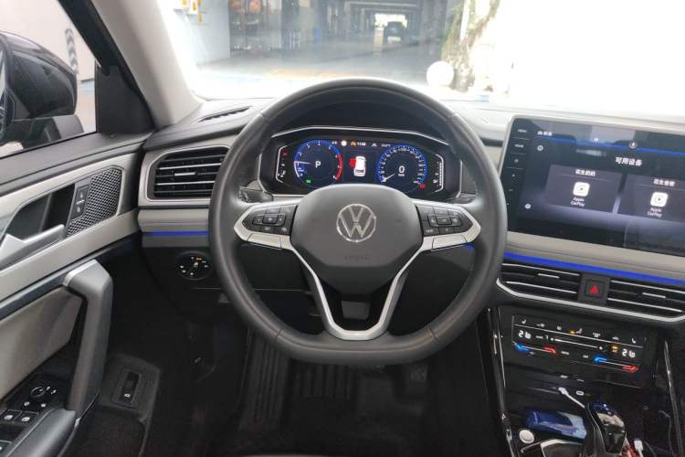 Used Volkswagen Tayron 2023 330TSI Two-Wheel-Drive R-Line High-Energy Version Steering Wheel