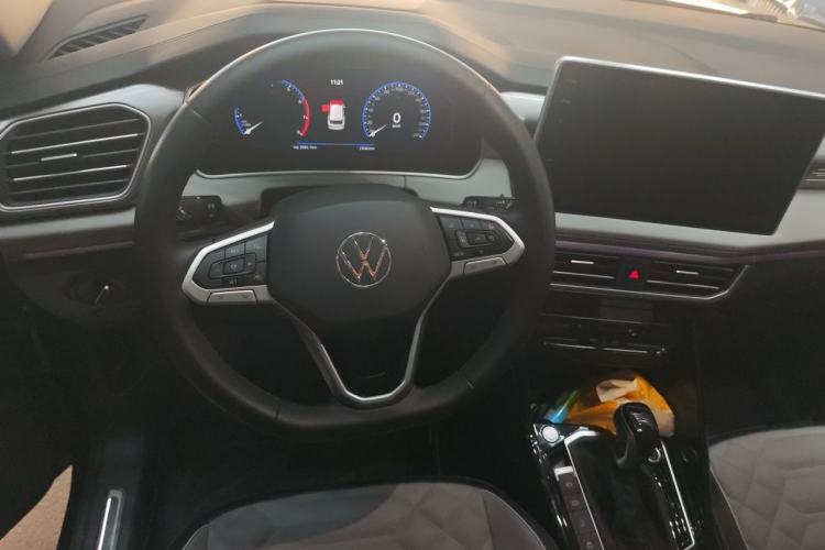 Used Volkswagen Tayron 2023 330TSI Two-Wheel-Drive R-Line High-Energy Version Steering Wheel