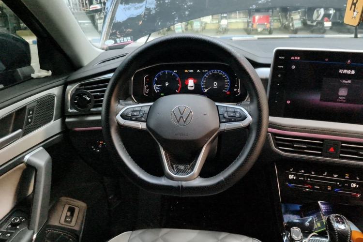 Used Volkswagen Tayron 2023 330TSI Two-Wheel-Drive R-Line High-Energy Version Steering Wheel