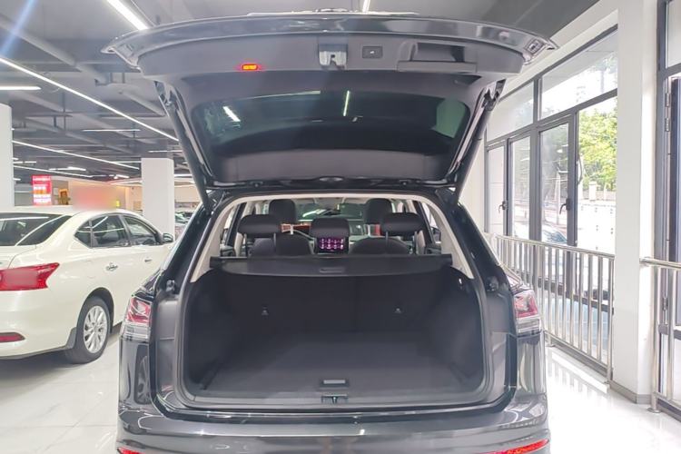 Used Volkswagen Tayron 2023 330TSI Two-Wheel-Drive R-Line High-Energy Version Trunk