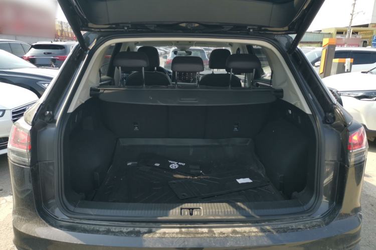 Used Volkswagen Tayron 2023 300TSI Two-Wheel-Drive Luxury Plus Advanced Edition Trunk