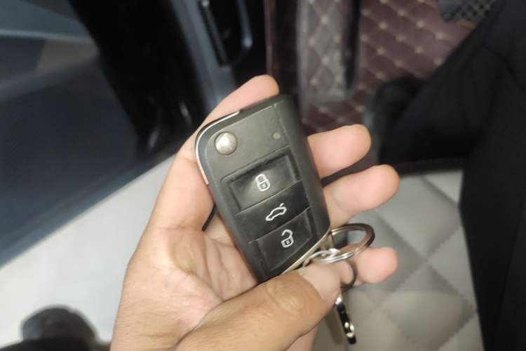Used Volkswagen Tayron 2023 330TSI Two-Wheel-Drive Luxury Plus Advanced Version Vehicle Key