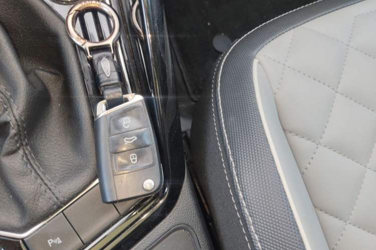 Used Volkswagen Tayron 2023 330TSI Two-Wheel-Drive Luxury Plus Advanced Version Vehicle Key