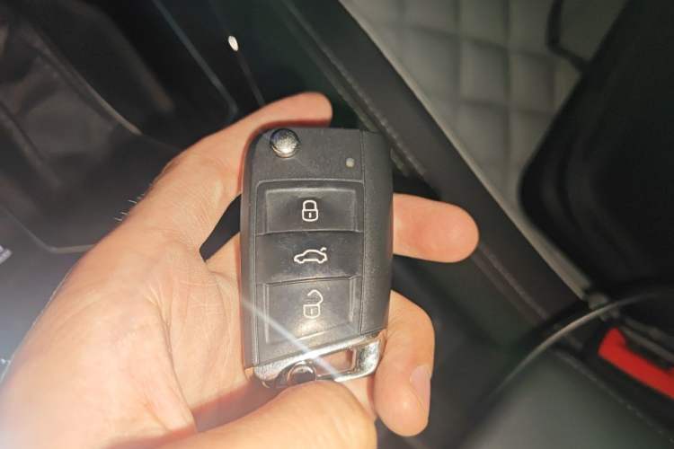 Used Volkswagen Tayron 2023 330TSI Two-Wheel-Drive Luxury Plus Advanced Version Vehicle Key