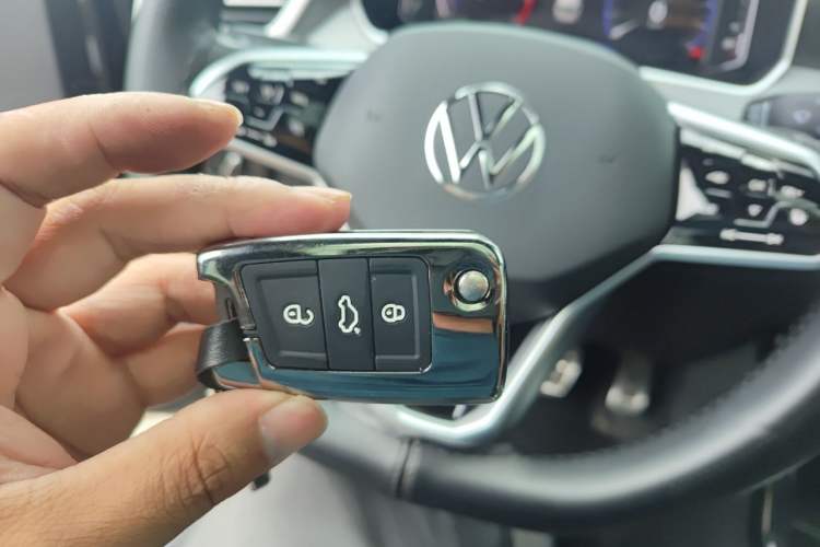 Used Volkswagen Tayron 2023 Revised Version 380TSI All-Wheel Drive R-Line Pro Smart Edition Vehicle Key