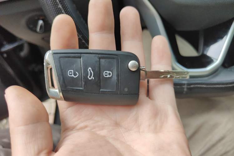 Used Volkswagen Tayron 2023 330TSI Two-Wheel-Drive Luxury Plus Advanced Version Vehicle Key