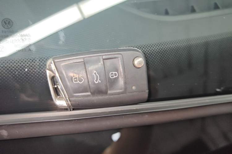 Used Volkswagen Tayron 2023 330TSI Two-Wheel-Drive Luxury Plus Advanced Version Vehicle Key