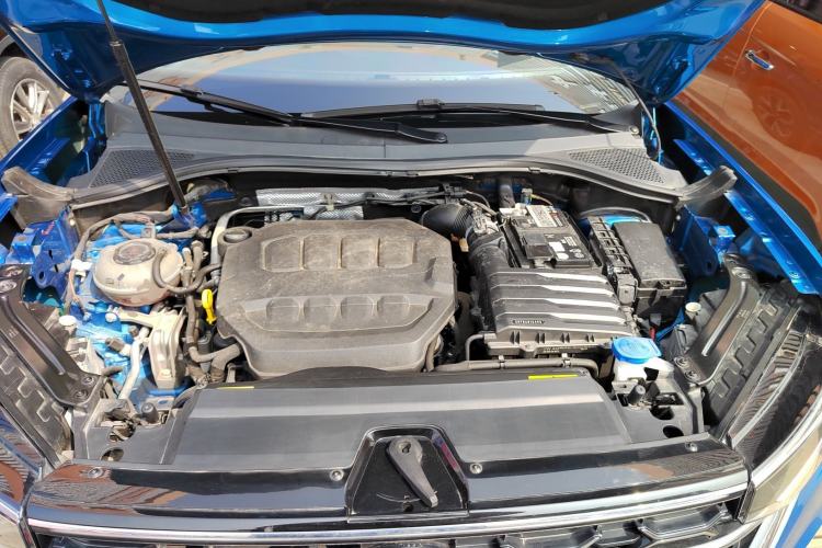 Used Volkswagen Tayron 2023 330TSI Two-Wheel-Drive Luxury Plus Advanced Version Engine Bay