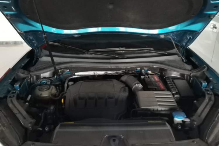 Used Volkswagen Tayron 2023 380TSI Four-Wheel Drive R-Line Pro Smart Edition Engine Bay