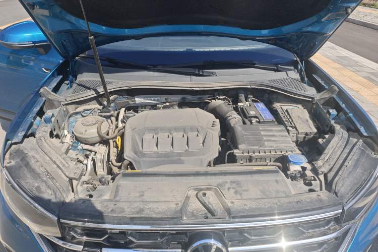 Used Volkswagen Tayron 2023 380TSI Four-Wheel Drive R-Line Pro Smart Edition Engine Bay