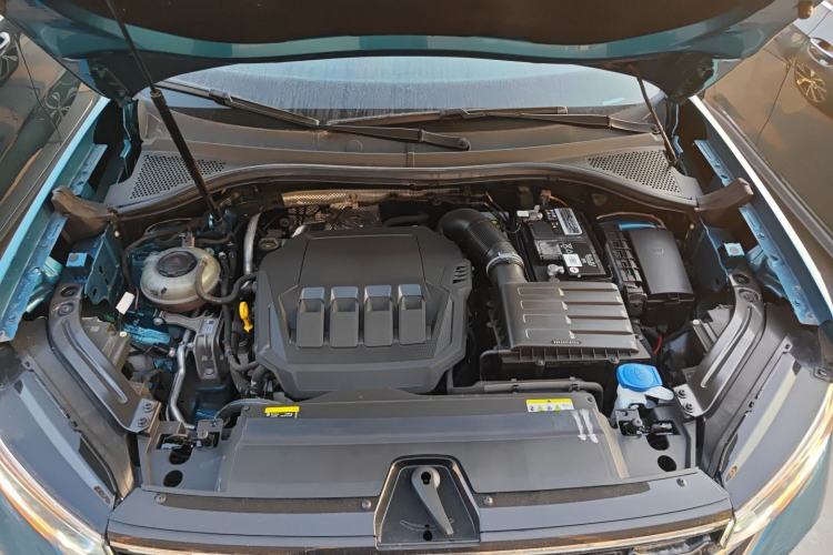 Used Volkswagen Tayron 2023 380TSI Four-Wheel Drive R-Line Pro Smart Edition Engine Bay