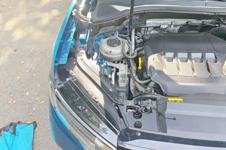 Used Volkswagen Tayron 2023 380TSI Four-Wheel Drive R-Line Pro Smart Edition Engine Bay Right