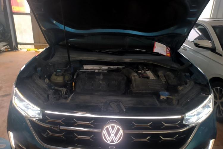 Used Volkswagen Tayron 2023 380TSI Four-Wheel Drive R-Line Pro Smart Edition Engine Bay