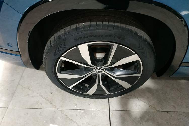 Used Volkswagen Tayron 2023 380TSI Four-Wheel Drive R-Line Pro Smart Edition Exterior 5