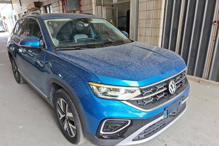 Used Volkswagen Tayron 2023 280TSI Two-Wheel-Drive Luxury Plus Advanced Version Front Right 45 Deg