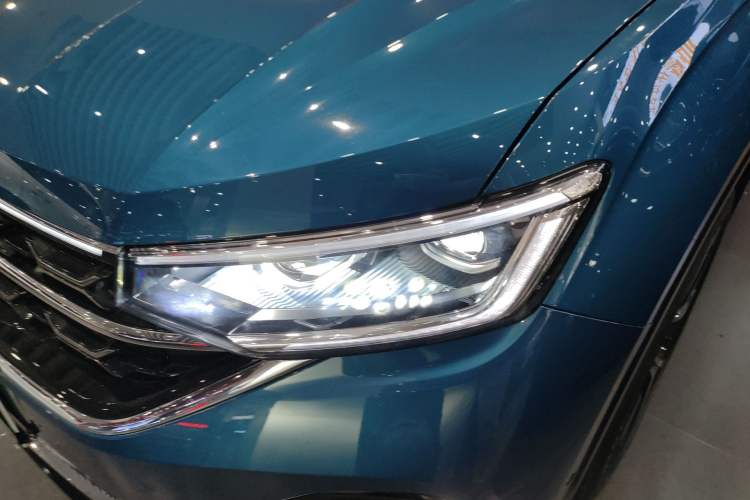 Used Volkswagen Tayron 2023 380TSI Four-Wheel Drive R-Line Pro Smart Edition Left Front Headlight
