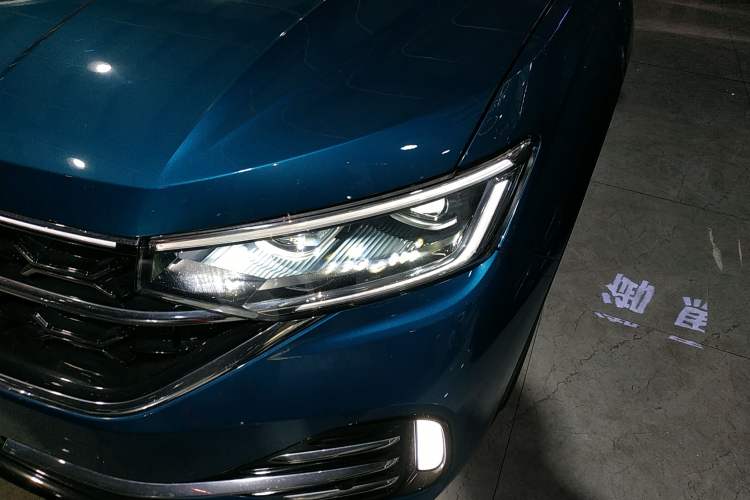 Used Volkswagen Tayron 2023 380TSI Four-Wheel Drive R-Line Pro Smart Edition Left Front Headlight