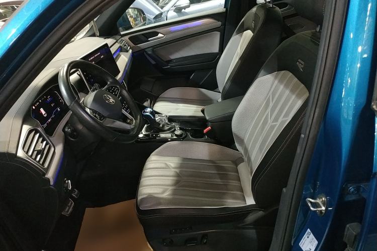 Used Volkswagen Tayron 2023 380TSI Four-Wheel Drive R-Line Pro Smart Edition Left Front Seat