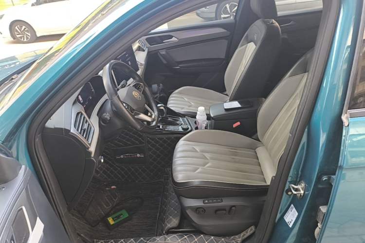 Used Volkswagen Tayron 2023 380TSI Four-Wheel Drive R-Line Pro Smart Edition Left Front Seat