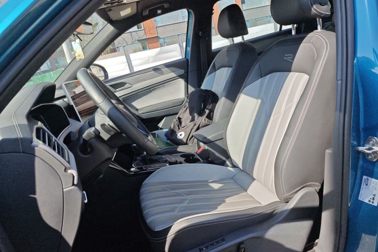 Used Volkswagen Tayron 2023 380TSI Four-Wheel Drive R-Line Pro Smart Edition Left Front Seat