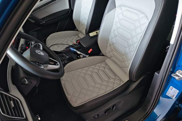 Used Volkswagen Tayron 2023 280TSI Two-Wheel-Drive Luxury Plus Advanced Version Left Front Seat