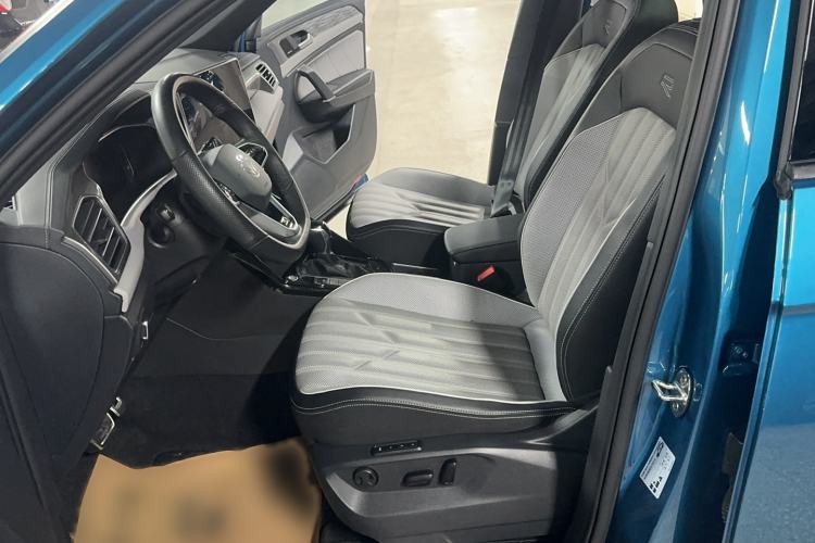 Used Volkswagen Tayron 2023 380TSI Four-Wheel Drive R-Line Pro Smart Edition Left Front Seat