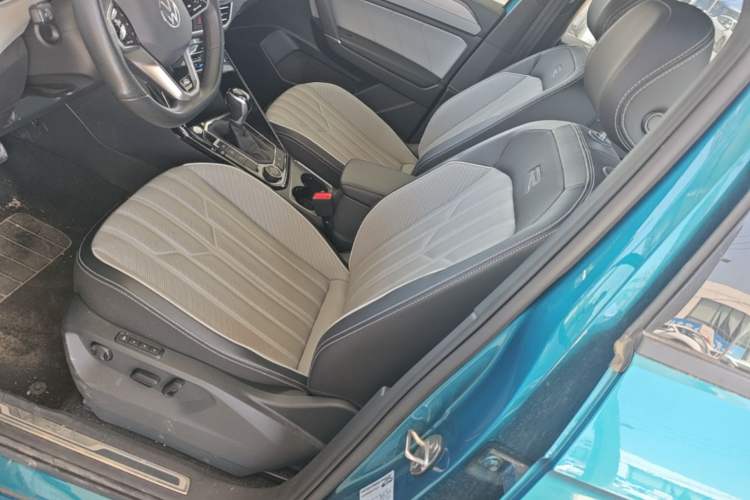 Used Volkswagen Tayron 2023 380TSI Four-Wheel Drive R-Line Pro Smart Edition Left Front Seat