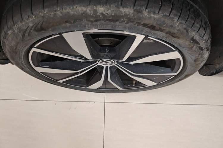 Used Volkswagen Tayron 2023 380TSI Four-Wheel Drive R-Line Pro Smart Edition Left Front Wheel Hub