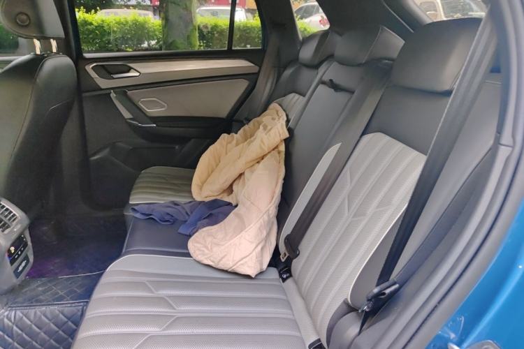 Used Volkswagen Tayron 2023 380TSI Four-Wheel Drive R-Line Pro Smart Edition Left Rear Seat