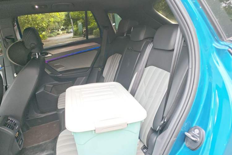 Used Volkswagen Tayron 2023 380TSI Four-Wheel Drive R-Line Pro Smart Edition Left Rear Seat