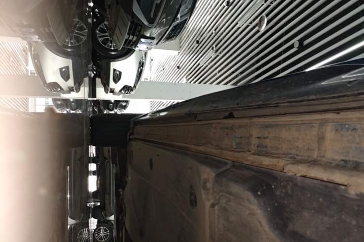 Used Volkswagen Tayron 2023 380TSI Four-Wheel Drive R-Line Pro Smart Edition Left Side Sill