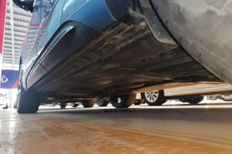 Used Volkswagen Tayron 2023 380TSI Four-Wheel Drive R-Line Pro Smart Edition Left Side Sill