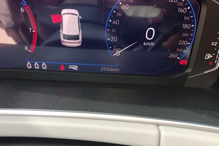 Used Volkswagen Tayron 2023 380TSI Four-Wheel Drive R-Line Pro Smart Edition Odometer Close Up