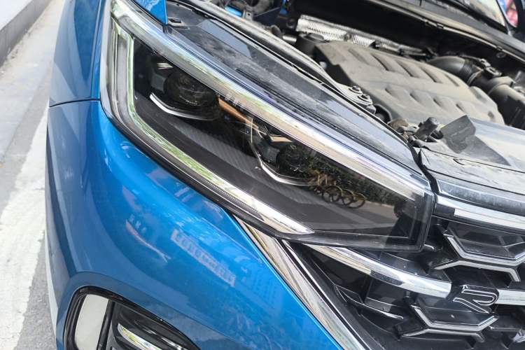 Used Volkswagen Tayron 2023 330TSI Two-Wheel-Drive R-Line High-Energy Version Right Front Headlight
