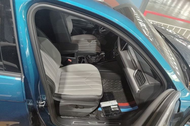 Used Volkswagen Tayron 2023 380TSI Four-Wheel Drive R-Line Pro Smart Edition Right Front Seat