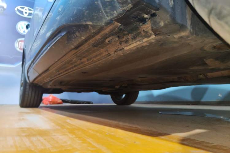 Used Volkswagen Tayron 2023 380TSI Four-Wheel Drive R-Line Pro Smart Edition Right Side Sill
