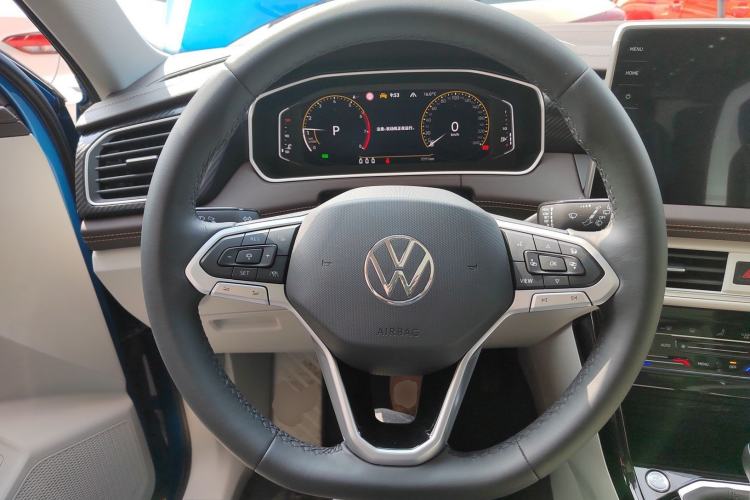 Used Volkswagen Tayron 2023 330TSI Two-Wheel-Drive Luxury Plus Advanced Version Steering Wheel