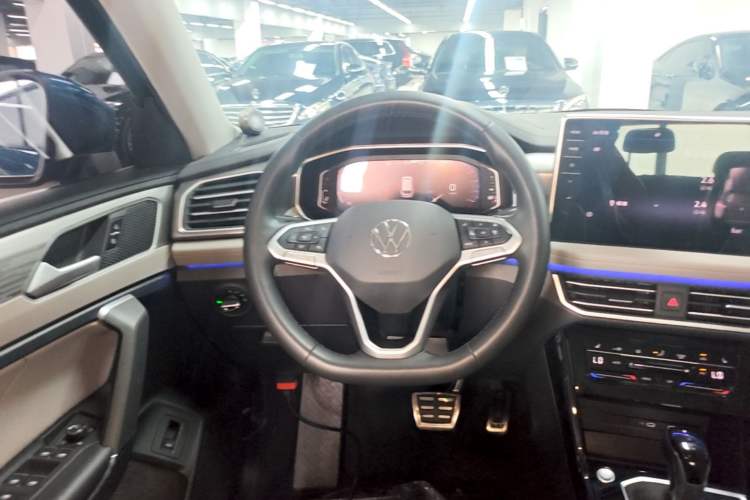 Used Volkswagen Tayron 2023 380TSI Four-Wheel Drive R-Line High-Energy Version Steering Wheel