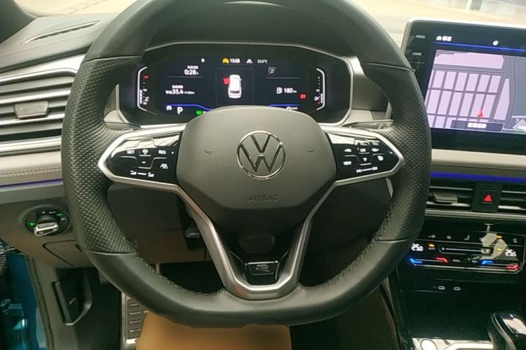 Used Volkswagen Tayron 2023 380TSI Four-Wheel Drive R-Line Pro Smart Edition Steering Wheel